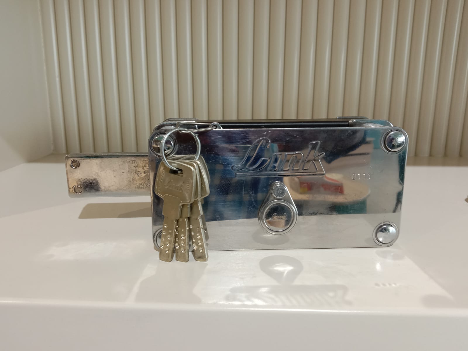 LINK  Universal Shutter lock NXT